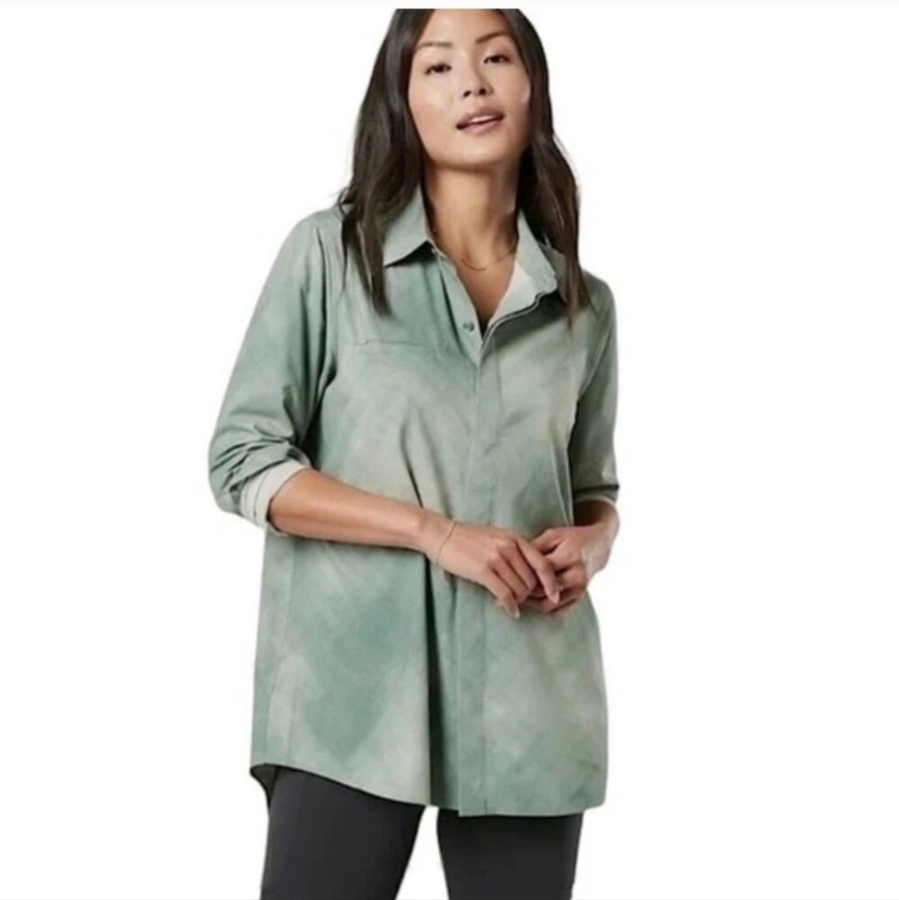 ATHLETA Urbanite Top Long Sleeve Button Up Shirt Size Medium